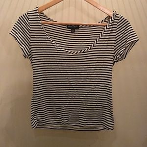 Stripped short sleve crop top